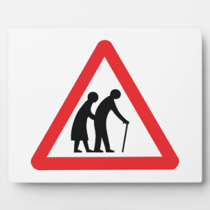 VORSICHT Ältere Menschen - Verkehrszeichen im Vere Fotoplatte