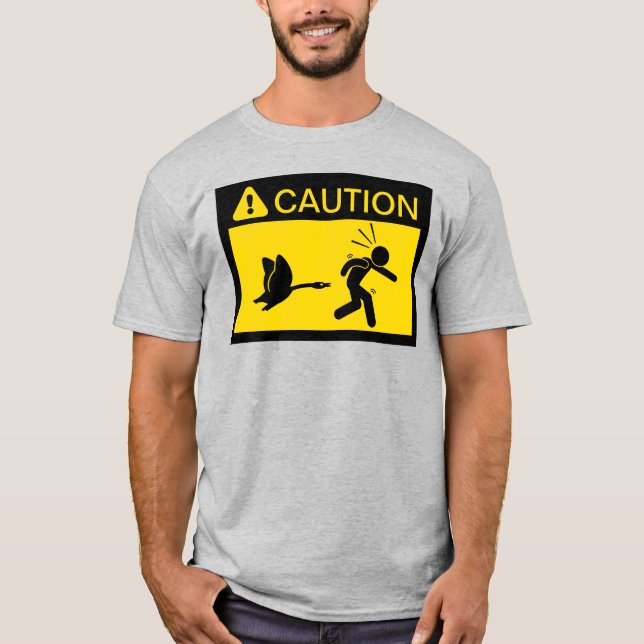 Vorsicht: Gänse angreifen T-Shirt (Vorderseite)