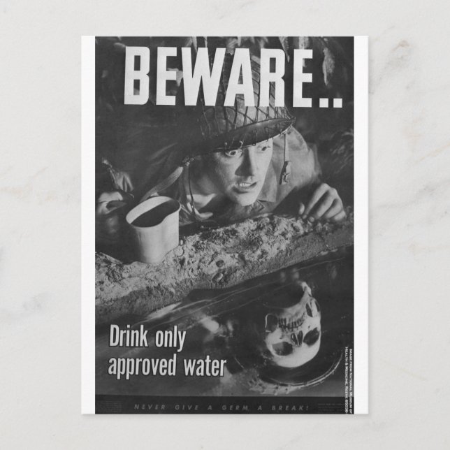 Vorsicht... Nur zugelassenes Wasser trinken Postkarte (Vorderseite)