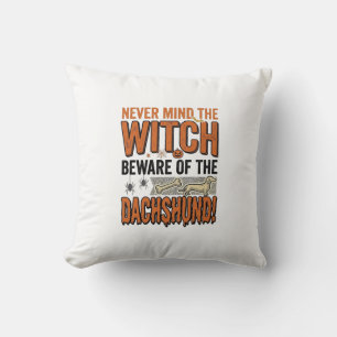 Vorsicht vor dem Dackel-Halloween-Hexen-Shirt_1 Kissen