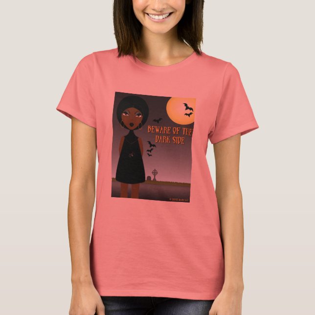 Vorsicht vor dem dunklen T'Shirt T-Shirt (Vorderseite)