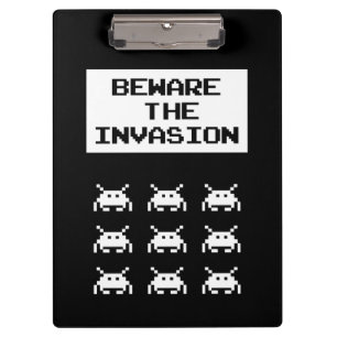 Vorsicht vor der Invasion, Geek Design Klemmbrett