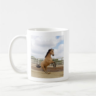Vorsicht vor der kleinen Buckskin-Tasse Kaffeetasse