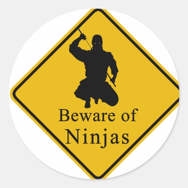 Vorsicht vor Ninjas Runder Aufkleber (Vorderseite)