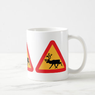 Vorsichtsmaßnahmen für eine schwedische Verkehrske Kaffeetasse