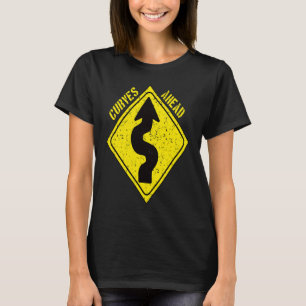 Vorwärts gerichtete Warenkurven T-Shirt