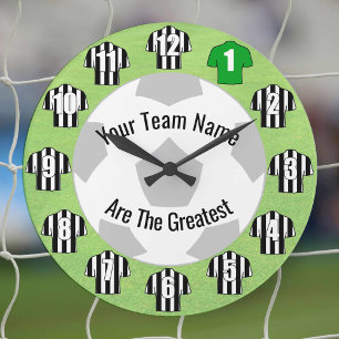 Votre nom d'équipe Football Horloge noir & blanc