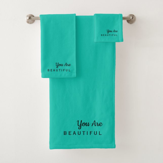 Vous Êtes Un Beau Ensemble De Serviettes Turquoise (En situation)