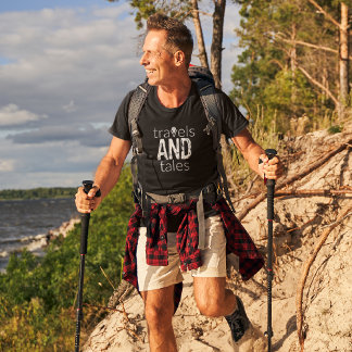Voyages et contes [Logo blanc] T-shirt homme
