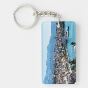Vue aérienne de la ville divisée en front de mer, 