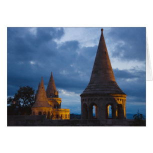 Vue nocturne sur le bastion des pêcheurs, Castle H