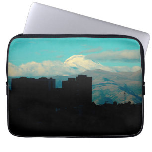 Vulkan Cayambe, Quito, Ecuador Laptopschutzhülle