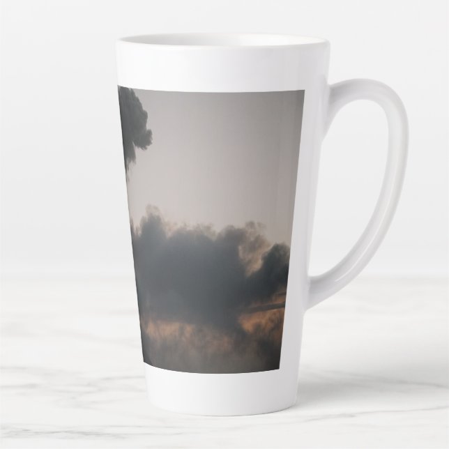 Vulkan Fuego in Guatemala Milchtasse (Rechts)