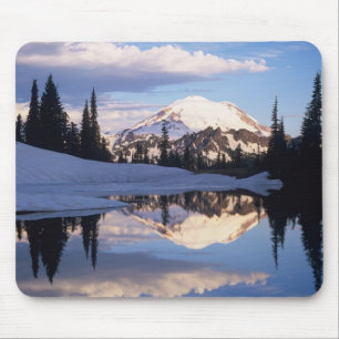 WA, Mt. Rainier NP, Mt. Rainier und Wolken Mousepad