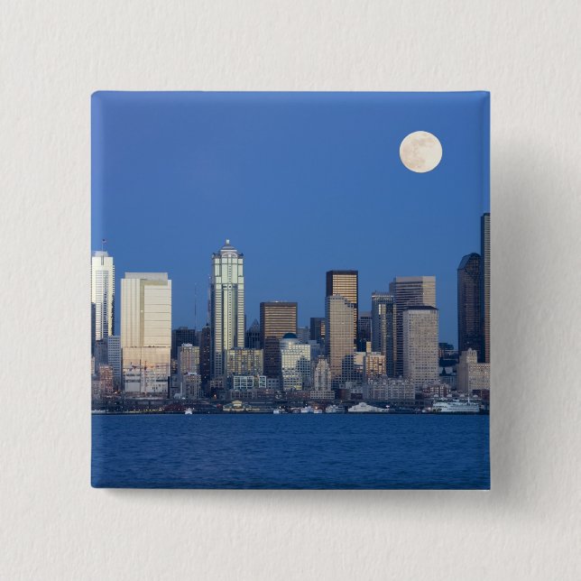 WA, Seattle, Seattle Skyline und Elliott Bay 2 Button (Vorderseite)