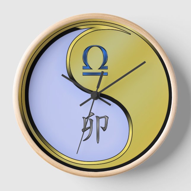Waage & Metallhase Uhr (Vorderseite)