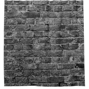 waagerechter Teil der Wand aus schwarz gestrichene Duschvorhang