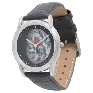 Wachstum der Pflanze auf dem Planeten Erde. Armbanduhr