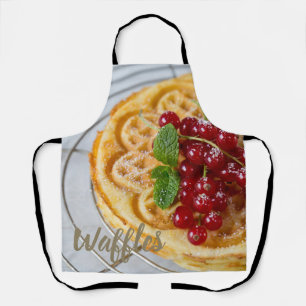 Waffeln, hausgemacht mit Johannisbeeren Schürze
