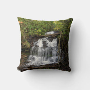 Wagner Falls Quadratkissen Kissen