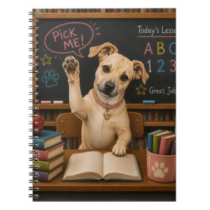 Wähl mich! Süßer Schulhund hebt die Pfote Notizblock