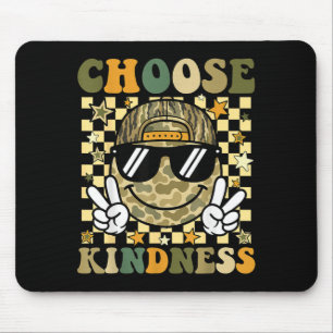 Wähle Freundlichkeit Retro Camo Sei nett Inspirier Mousepad