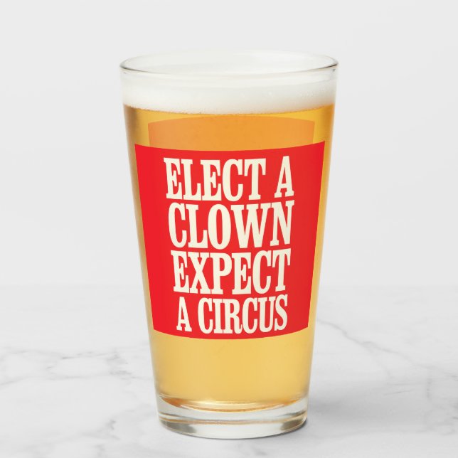 Wählen Sie einen Clown, der von einem Zirkus gegen Glas (Vorne (Gefüllt))