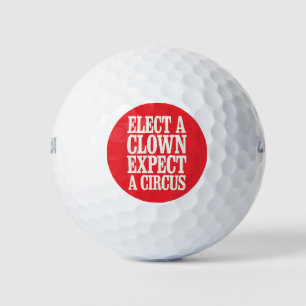 Wählen Sie einen Clown, der von einem Zirkus gegen Golfball