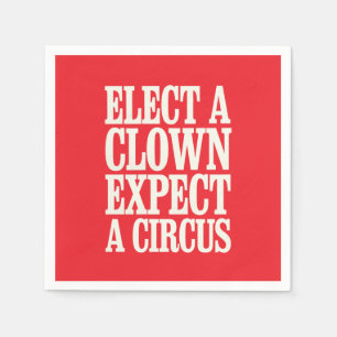 Wählen Sie einen Clown, der von einem Zirkus gegen Serviette