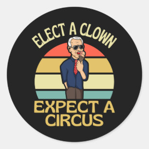 Wählen Sie einen Clown erwarten einen Circus Joe  Runder Aufkleber