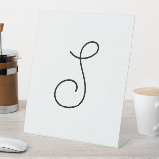 Wählen Sie Ihren eigenen Buchstaben | Schriftstil: Sockelschild