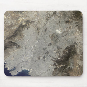Wahr-Farbesatellitenansicht von zentralem Athen Mousepad