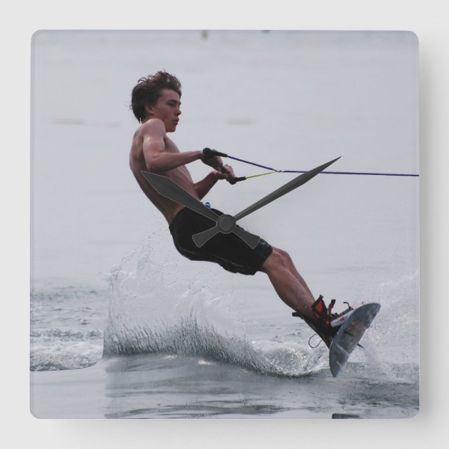 Wakeboard Angle Wall Clock Quadratische Wanduhr (Vorderseite)