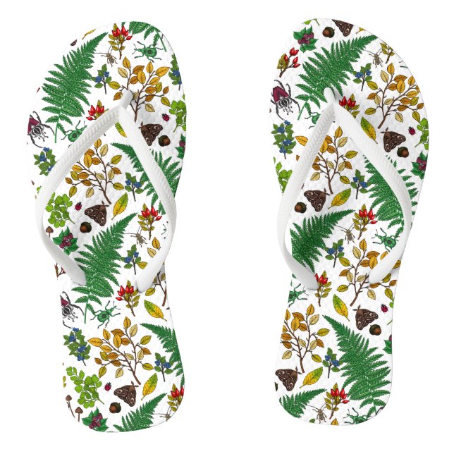 Waldbeeren, Blätter und Waldkäfer auf Weiß Flip Flops (Fußbett)