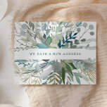 Waldblätterung | Änderung der Ankündigung Postkarte<br><div class="desc">Diese trendigen botanischen neuen Adresskarten sind mit grünen,  blauen und grauen Wasserfarbenfolien und Eukalyptus-Blätter mit Goldakzenten für Imitate versehen.</div>