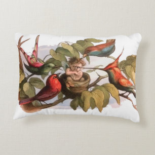 Waldelf im Nest: Antique Bird Sprite Fairy Dekokissen