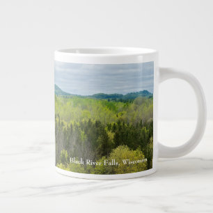 Wälder und Hügel in Black River Falls Wisconsin Jumbo-Tasse
