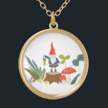 WaldGnome Vergoldete Kette<br><div class="desc">Wunderliche grünes und rotes Waldthemed Illustration entwarf durch Shelby Allison,  der einen kleinen Gnomecharakter,  -pilze,  -Blumen und -laub kennzeichnet.</div>