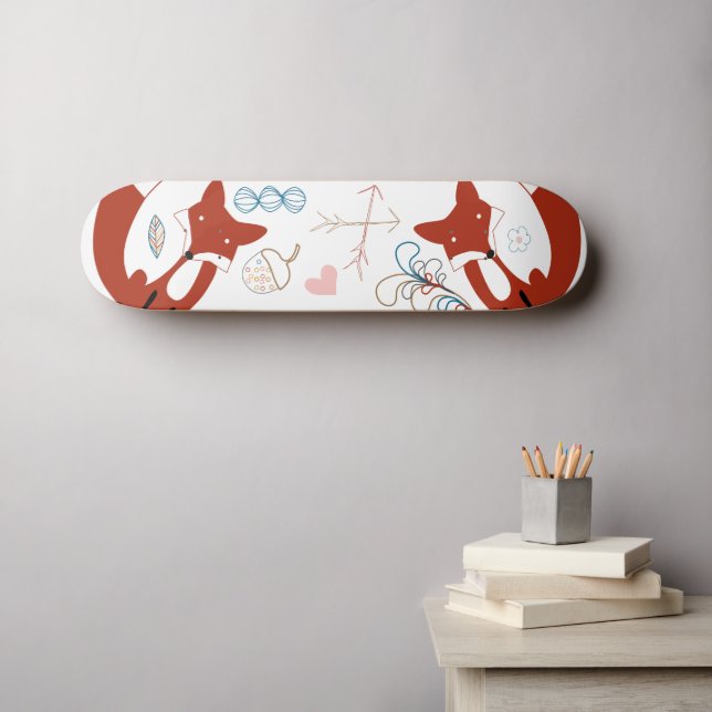 Waldland Moderne Foxenpfeile mit Leaf-Muster Skateboard (Wandkunst (Horz))