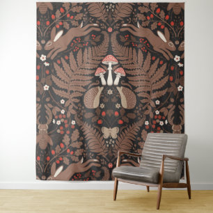 Waldtiere und Pflanze in rot und braun Wandteppich