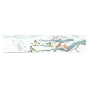 Waldvögel im Winter Kurzer Tischläufer