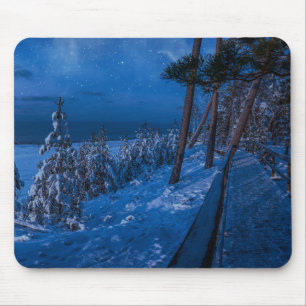 Waldweg in der Winternacht Mousepad