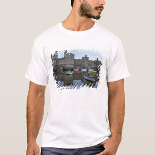 Wales, Caernarfon-Burg, einer von Edwards T-Shirt