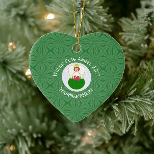 Walisische Flagge Angel Weihnachtsgrün Keramik Ornament (Baum)