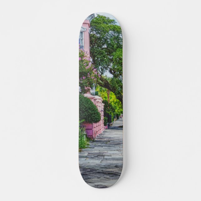 Walk Along Rainbow Row Skateboard (Vorne)