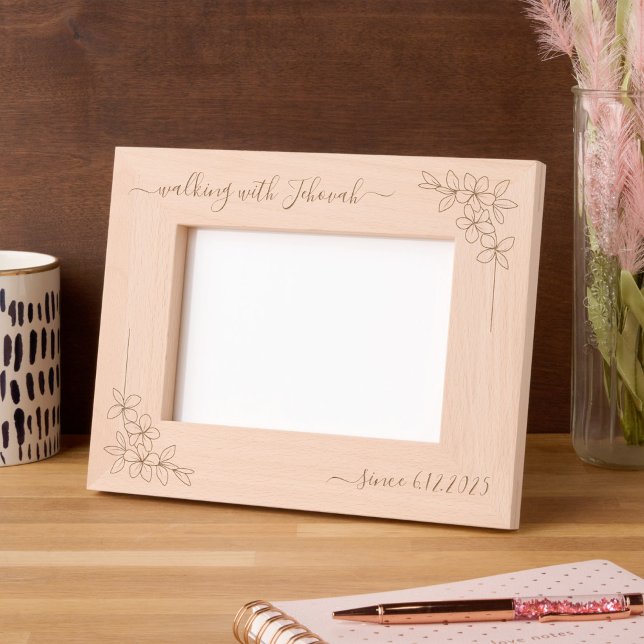 Walking with Jehovah Since 20xx Floral Script Geätzte Rahmen (Von Creator hochgeladen)