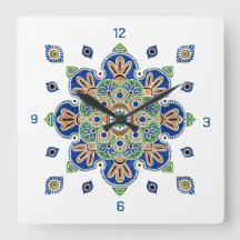 Wall Clock mit farbenfrohen Medallion-Design