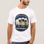 Wallis Blacknose - das niedlichste Schaf der Welt! T-Shirt<br><div class="desc">Es ist einstimmig -- Wallis Blacknose sind das niedlichste Schaf der Welt! Unser Entwurf basiert auf einem Bild junger RAMs Wallis Blacknose,  die bei "Widdermarkt" 2018 gezeigt werden -- jährliche RAM-zeigen in Visp,  die Schweiz.  Diese schönen Schafe bekannt für ihr sanftmütiges Temperament und einzigartigen Auftritt. 
© www.LaurelHighland.com www.Valais-Blacknose-Sheep.com 2018</div>