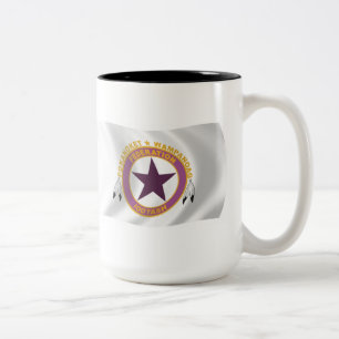 Wampanoag-Stammes-Flaggen-Tasse Zweifarbige Tasse