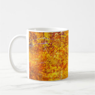 Wand aus abstrakt orangefarbenem Beton,  Kaffeetasse